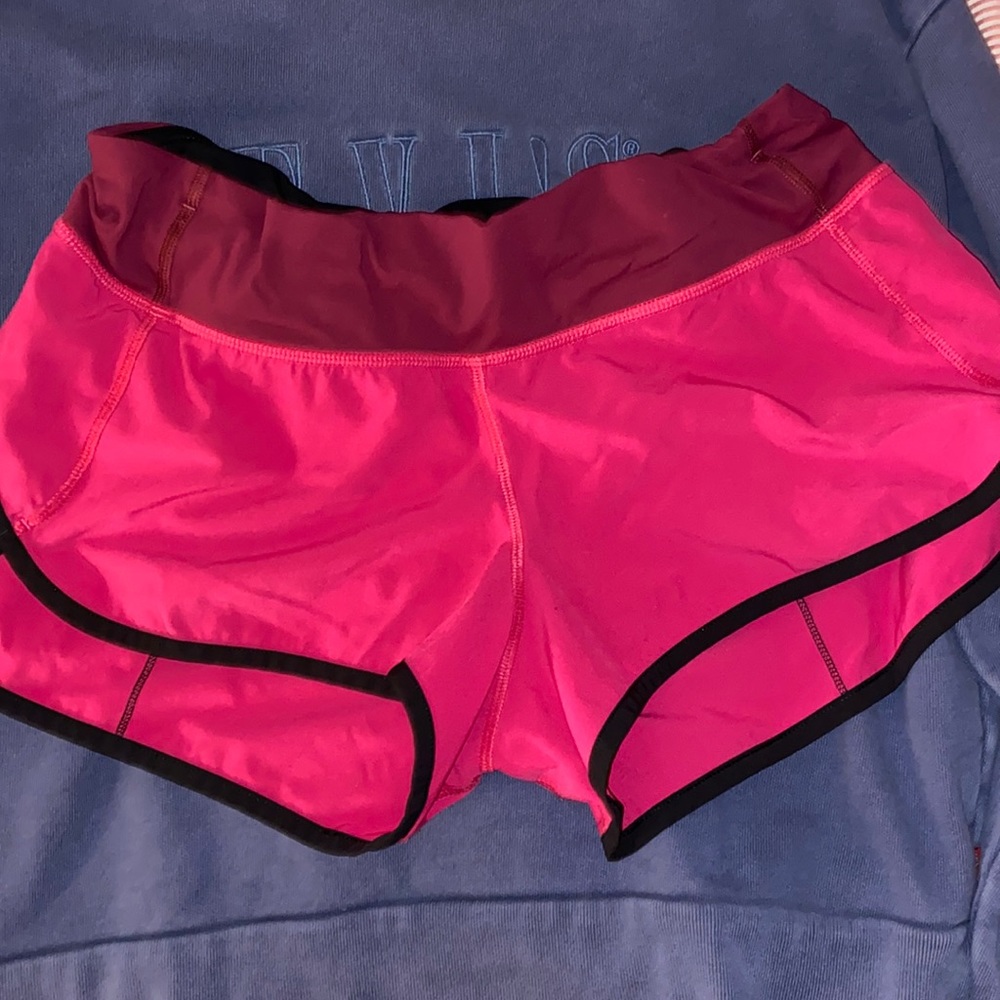 Size 6 Lululemon Speed Up Shorts